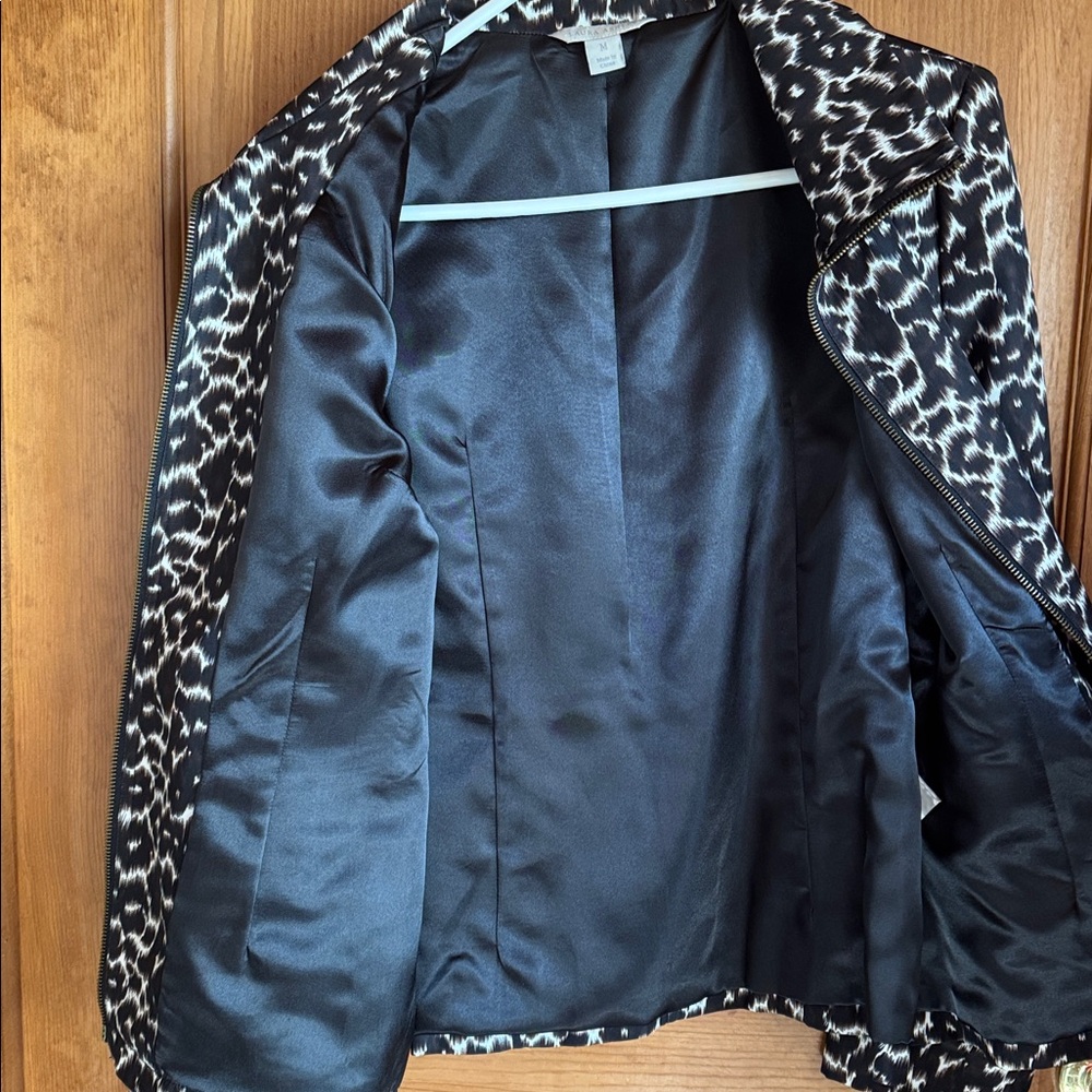Laura Ashley Black and Cream Patterned Blazer - Picture 4 of 5